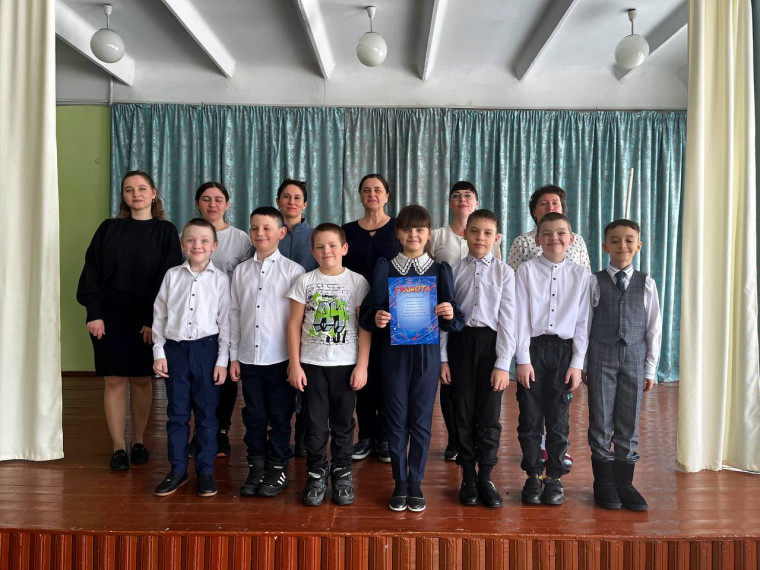 «Поём семьёй о мире на Земле».